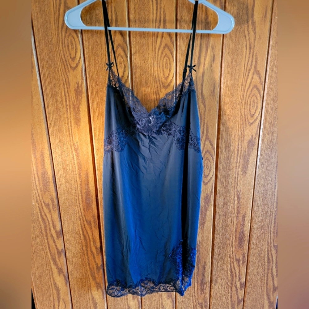 Victoria Secret Black Slip Nightie Gown Dress Lace Lightweight Sleep PJs